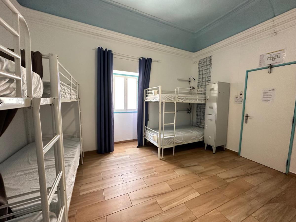Orange Terrace Hostel *